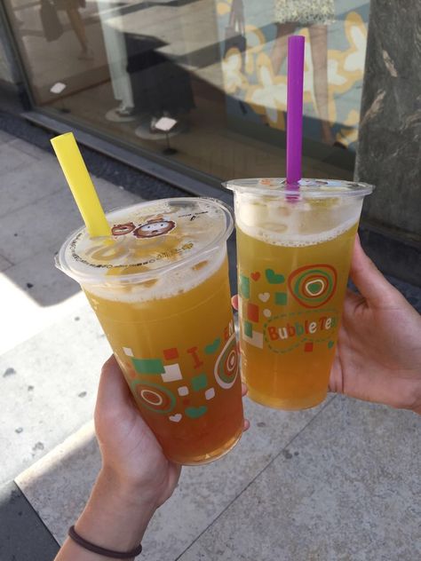 Boba Jelly, Aesthetic Boba, Yummy Aesthetic, Ice Bubble, Mango Tea, Tea Aesthetic, Bubble Tea Shop, Yellow Tea, Peach Aesthetic