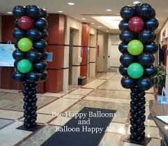 Imagen relacionada Balloon Structures, Bee Balloon, Ballon Art, Cars Birthday Party Decorations, Balloon Cars, Happy Balloons, Balloon Tower, Balloon Designs, Balloon Artist