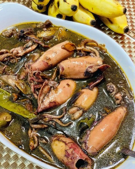 Aesthetic Philippines, Seafood Board, Adobong Pusit, Pinoy Foods, Food Gallery, Pinoy Food, Money Aesthetic, Adobo, Pretty Food