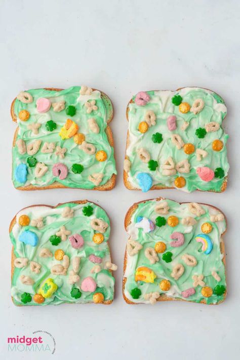 St Patricks Food, St Patrick Day Snacks, Fancy Toast, Unicorn Hot Chocolate, Banana Pops, St Patrick Day Treats, Lucky Charms Cereal, St Patrick Day Activities, St Patricks Day Food