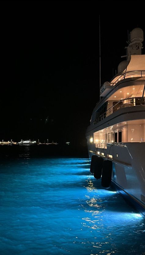 Dark Blue Black Aesthetic, Yacht Aesthetic, Future Love, Night Scenery, Luxury Lifestyle Dreams, Night Vibes, Future Lifestyle, Rich Life, Dream Lifestyle