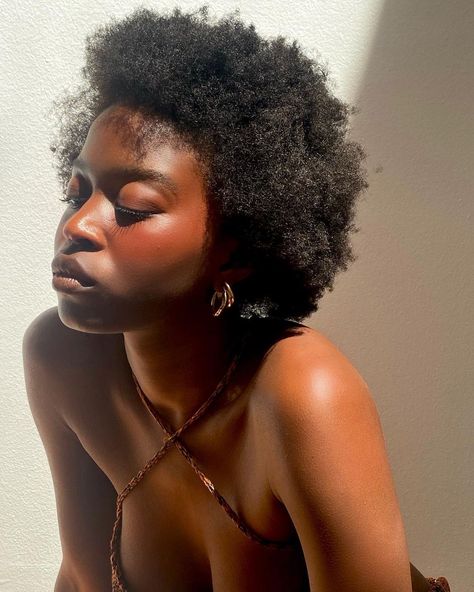 Model Figure Drawing, Natural Hair Beauty, Black Femininity, Model Inspo, Hair Reference, Foto Instagram, Afro Hairstyles, Brown Skin, Black Is Beautiful