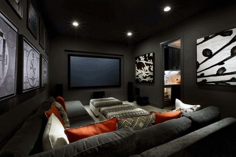 80 Home Theater Design Ideas For Men - Movie Room Retreats Small Media Room Ideas, Small Movie Room, Small Media Rooms, Media Room Paint Colors, Modern Media Room, Media Room Seating, Home Theater Room, Home Theater Room Design, Theater Room Design