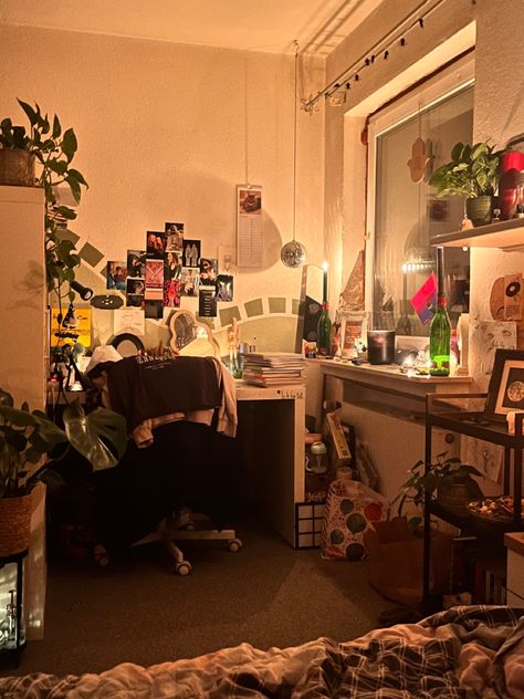 A bit messy but we stan #aesthetic #aestehticroom #room #roomdecorbedroom room ideas #night #candles Messy But Clean Room, Room Ideas Night, Messy Girl Aesthetic Room, Messy Academia, Edgy Rooms, Messy Room Aesthetic, Vibey Bedroom, Room Aesthetic Dark, Bedroom Office Combo