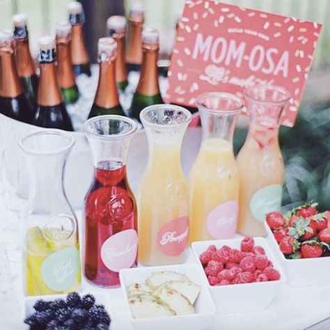 Bookmark this for 16 Instagram-worthy baby shower ideas for the best party ever. Baby Shower Ideas For Girls Themes, Baby Shower Menu, Idee Babyshower, Sprinkle Shower, Boy Baby Shower Ideas, Bumbo, Cadeau Baby Shower, Sprinkle Baby Shower, Baby Shower Brunch