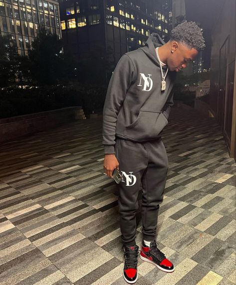 Patent Bred 1s Outfit Men, Jordan 1 Patent Bred Outfit Men, Bred Outfits, Men Outfits Swag, Pikachu Hoodie, Teen Swag, Boys Pic, Teen Swag Outfits, School Fit