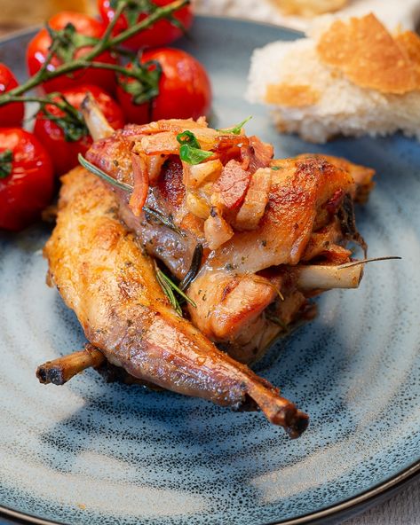 Oven Roasted Rabbit Recipe, Rabbit Legs Recipe, Roasted Rabbit Recipe, Easy Rabbit Recipe, Roasted Rabbit, Europe Recipes, How To Cook Rabbit, Roast Rabbit, Bunny Recipes