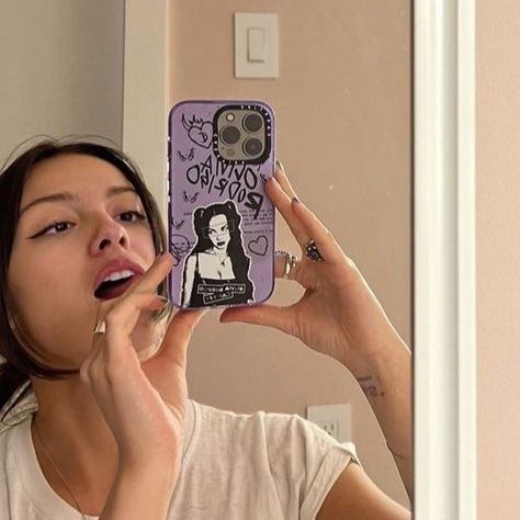 Olivia Rodrigo, The Mirror, Mirror