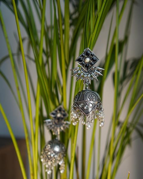 Square Shape Jumkha Earrings with White Pearls ✨ . Ideal for festive occasions, weddings, pair beautifully with Sarees, lehengas, kurti, and other ethnic outfits ✨ . ORDER VIA LINK IN BIO OR DM ✨ . . . . . #indianjewellery #slowfashion #sustainablefashion #luxury #fashion #shopsmallbusiness #Vintagekada #vintagebangles #ethnicjewellery #ethnicbangles #affordablefashion #madeinindia #shopsmall #SilverStyle #accessorizeinstyle #silveroxidisedjewellery #vintagesilver #silverlookalikejewellery#bo... Vintage Bangles, Ethnic Outfits, Oxidised Jewellery, Shop Small Business, Indian Jewellery, Look Alike, Square Shape, Affordable Fashion, Slow Fashion