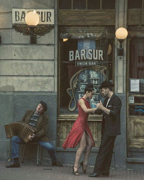 Tango Aesthetic, Tango Dance Photography, Tango Photography, Street Musician, Tango Dance, Argentine Tango, Dancing Aesthetic, I'm With The Band, Foto Vintage