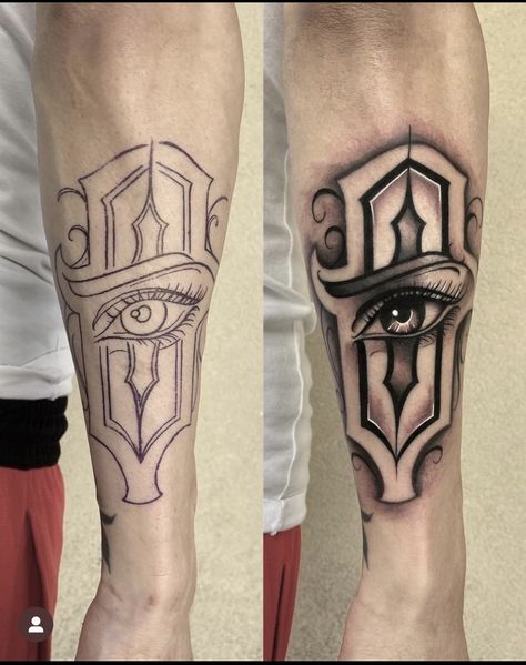 Chola Style Tattoo, Payasa Eye Tattoo, Mexican Chest Tattoo, Cholo Style Tattoo, Chicano Eye Tattoo, See No Evil Hear No Evil Tattoo, Tattoo Men Ideas, Mexican Clown Tattoo, Chicano Tattoos Men