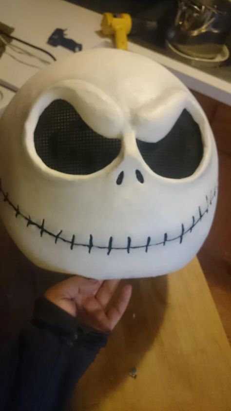 Jack Skellington Paper Mache Sculpted Head (Yeah, I know Halloween is over) : crafts Jack Skellington Mask, Jack Skellington Head, Sculpted Head, Disney Halloween Decorations, Nightmare Before Christmas Tree, Jack Skellington Pumpkin, Doflamingo Wallpaper, Jack Skellington Faces, Paper Mache Pumpkins