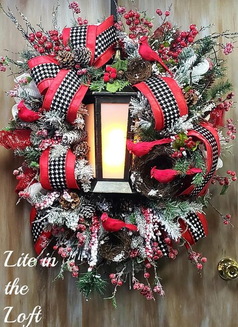 Winter Lantern Cardinal Wreath - Etsy Canada Babam Wreaths, Umbrella Wreath, Winter Lantern, Lantern Wreath, Cardinal Wreath, Winter Swag, Floral Umbrellas, Turkey Wreath, Bird Nests