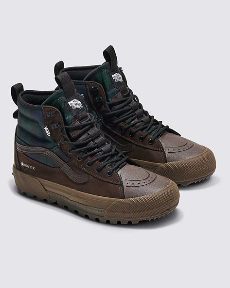 Sk8-Hi GORE-TEX MTE-3 Shoe Vans Boots, Mountain Wear, Mens Vans Shoes, Supra Shoes, Christmas Tattoo, Footwear Fashion, Kicks Shoes, Chukka Boots Men, Mens Winter Boots