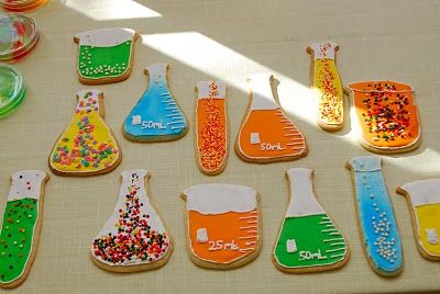 lab cookies Science Party Food, Mad Science Party, Mad Scientist Party, Scientist Party, Science Birthday, Science Party, Mad Science, Science Themes, Mad Scientist