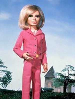 Lady P always appreciated the power of pink Penelope Costume, Lady Penelope, Thunderbirds Are Go, Gerry Anderson, Pink Trousers, Pink Suit, Favorite Cartoon Character, Beauty Advice, Chic Pink