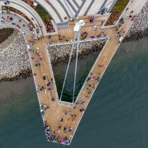 Vancouver Waterfront Park « Landscape Architecture Platform | Landezine Waterfront Architecture, Urban Ideas, Water Architecture, City Branding, Urban Lighting, Park Landscape, Architecture Concept Drawings, Landscape And Urbanism, Urban Park