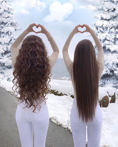 Curly or Straight ?  Which hairstyle you like? Bff Photography, Twins Fashion, Best Friend Drawings, Bff Drawings, Best Friend Photoshoot, Twin Outfits, Bff Outfits, Bff Photoshoot, Friend Poses Photography