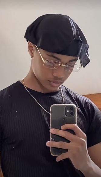 Guys In Durags, Durag Aesthetic Man, Men In Durags, Durag Men Outfit, Durag Styles Men, Black Boy With Glasses, Durag Men Aesthetic, Durags Men Fashion, Black Men With Glasses