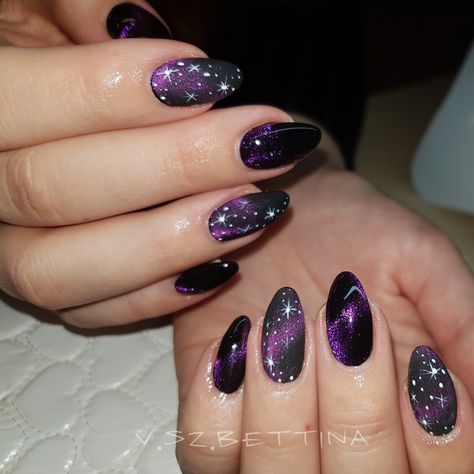 Dark Galaxy Nails, Galaxy Almond Nails, Galaxy Nail Ideas, Dark Purple Witchy Nails, Galaxy Cat Eye Nails, Black Galaxy Nails, Dark Purple Prom Nails, Purple Witchy Nails, Purple Galaxy Nails