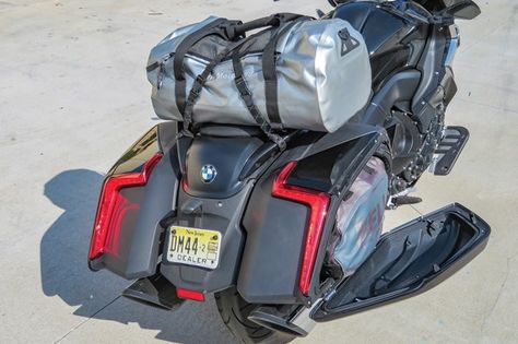 Motorcycle Travel Packing, Motorcycle Trip, Motorcycle Touring, Biker Stuff, Motorcycle Custom, Motorcycle Camping, Packing Clothes, Motorcycle Travel, Best Bags