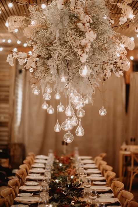 Hanging Flowers Wedding, Christmas Wedding Flowers, Hanging Centerpiece, Artificial Bridal Bouquets, Flower Ceiling, Wedding Ceiling, Winter Wedding Flowers, Diy Wedding Bouquet, Winter Wonderland Wedding