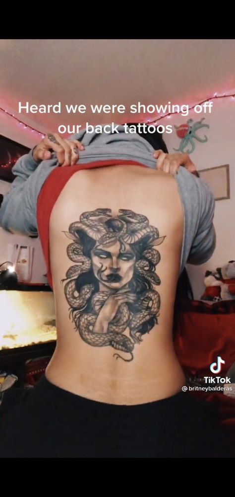 Back Tattoo Women Medusa, Medusa Back Tattoo Women, Medusa Back Tattoo, Spirituality Tattoos, Medusa Tattoo, Tattoo Women, Spiritual Tattoos, Stylist Tattoos, Back Tattoo Women