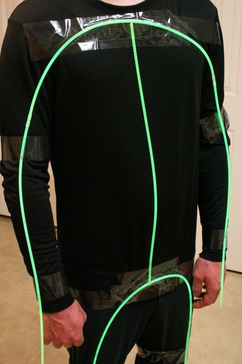 Glow Stick Figure Costume Diy, Stick Man Halloween Costume, Glow In The Dark Outfit Ideas, Glow Stick Halloween, Glowstick Costume, Stick Man Costume, Glow Party Outfit, Stick Costume, Stick Figure Costume