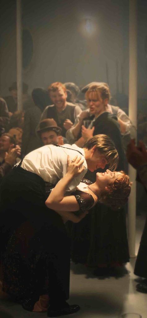 Best Chick Flicks, Jack Rose, Titanic Movie, Leo Dicaprio, Chick Flicks, Film Quotes, Netflix Movies, Vintage Horror, Kate Winslet