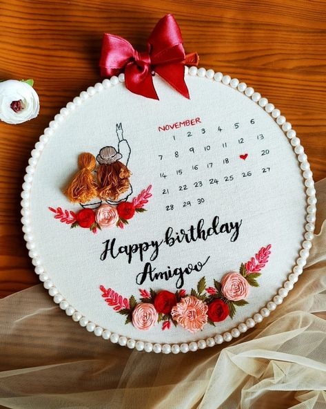 Calender Embroidery Designs, Friendship Embroidery Hoop, Farm Fest, Diy Embroidery Flowers, Drawing Embroidery, Tshirt Embroidery, Bracelet Embroidery, Wedding Embroidery Hoop, Embroidery Hoop Decor