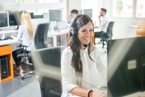 5 Ways to Increase Employee Engagement During Virtual Meetings Service Photography, Productive Office, Customer Service Experience, Client Service, Engagement Strategies, Client Experience, The New Normal, Employee Engagement, Call Center