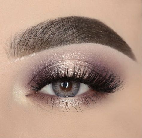 Makeup That Goes With Purple Dress, Bridesmaid Makeup Purple Dress, Purple Smoky Eyes Makeup, Cool Toned Eyeshadow Looks, Makeup For Purple Dress, Makeup For Grey Dress, Purple Wedding Makeup, Plum Eyeshadow, Girly Tips