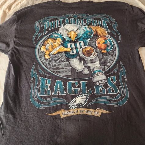 Philadelphia Eagles Wallpaper, Philadelphia Eagles, Shirt Color, Eagles, Philadelphia, Tee Shirt, Colorful Shirts, Tee Shirts, Mens Shirts