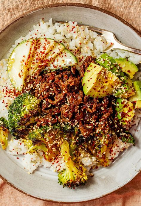 Gochujang beef and broccoli are a weeknight meal winner. Easy, fast, delicious. The post Gochujang Beef and Broccoli appeared first on Tried and True Recipes. Gochujang Beef, Broccoli Bowl, Radish Kimchi, Ground Beef Rice, Tried And True Recipes, Beef And Broccoli, Beef And Rice, Chili Garlic Sauce, Low Sodium Soy Sauce