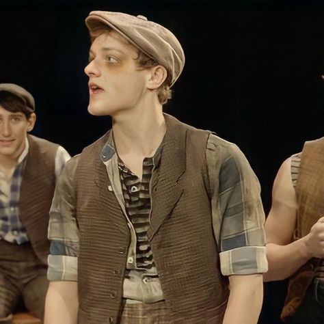 Racetrack Newsies Broadway, Newsies Makeup, Ben Cook Newsies, Race Newsies, Racetrack Higgins, Newsies Jr, Newsies Live, Newsies Broadway, Ben Cook