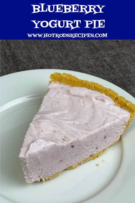 Yogurt Pie Recipe, Whipped Cream Pie, Cool Whip Pies, Easy Frozen Yogurt, Gourmet Mac And Cheese, Frozen Yogurt Blueberries, Yogurt Pie, Frozen Yogurt Recipes, Blueberry Yogurt