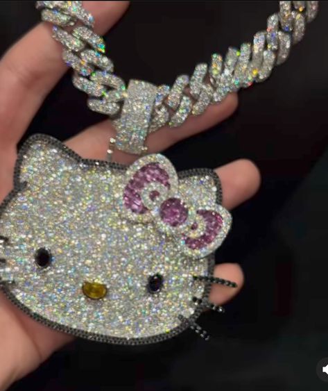 Hello Kitty Chain, Icy Chain, Jóias Body Chains, Images Hello Kitty, Dope Jewelry Accessories, Hello Kitty Merchandise, Hello Kitty Jewelry, Hello Kitty Themes, Pink Things