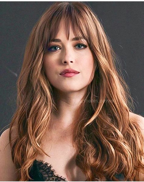 Hair Braid Diy, Rave Hairstyles, Dakota Johnson Hair, Summer Haircut, Bangs Hairstyles, Fringe Bangs, Long Hair With Bangs, Brown Blonde Hair, Hair Images