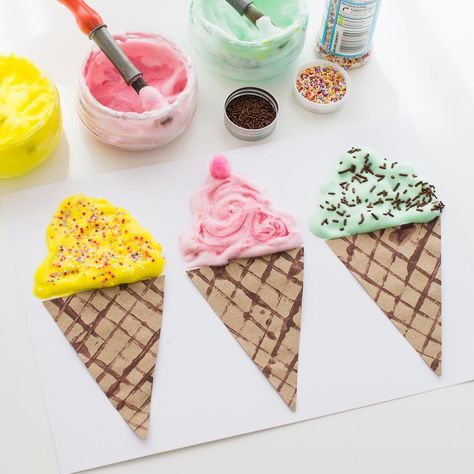 Puffy Paint Ice Cream, Make Puffy Paint, Sand Play Dough, Edible Sensory Play, Homemade Puffy Paint, Chanukah Crafts, Summer Holiday Activities, Shaving Foam, Blue Food Coloring