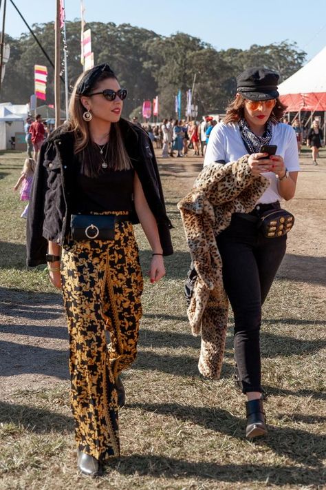 Splendour In The Grass Fashion Outfits, Cold Festival Outfit Ideas, Splendour In The Grass Fashion, Outsidelands Outfit, Outdoor Festival Outfit, Cold Festival Outfit, Fall Festival Outfit, Rave Party Outfit, Desert Festival