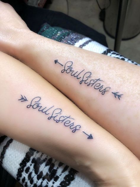 Sister Tattoos Quotes, Soul Sister Tattoos, Cute Best Friend Tattoos, Cousin Tattoos, Matching Friend Tattoos, Sisters Tattoo, Tattoo Placements, Matching Best Friend Tattoos, Matching Sister Tattoos