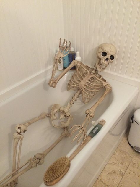 Her body will lie in the Chamber's bathtub forever. (This is one of those Costco poseable skeletons -we've gotten a surprising amount of use out of this guy) Skeleton Lying Down, Skeleton In Bathtub, Skeleton Study, Skeleton Pics, Positivity Art, Halloween Themed Birthday Party, Body Positivity Art, Harry Potter Theme Party, Bone Art