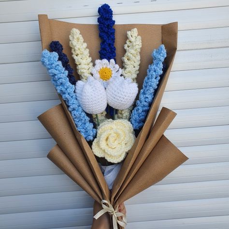 Rose blue lavanders tulips daisy Crochet Flower Bouquet Ideas, Blue Crochet Flowers, Amigurumi Flower Bouquet, Blue Crochet Flower, Blue Crochet Bouquet, Blue Flower Crochet, Crochet Bouquet 3 Flowers, Crochet Blue Flower Bouquet, Crochet Blue Bouquet Flowers