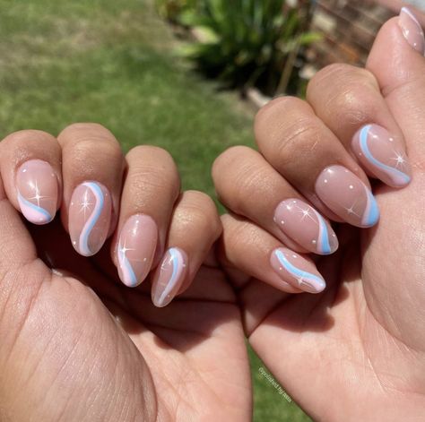 Gender Reveal Nails Almond Shape, Gender Reveal Nails Almond, Subtle Gender Reveal Nails, Gender Reveal Gel Nails, Gender Reveal Nails Ideas Acrylic Short, Neutral Gender Reveal Nails, Gender Reveal Nail Designs, Gender Neutral Nails, Cute Gender Reveal Nails