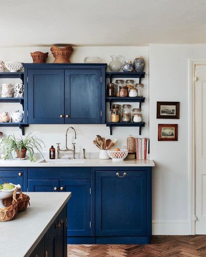 Dark Blue Kitchen Cabinets, Dark Blue Kitchen, Dark Blue Kitchens, Front Roe, Blue Kitchen Cabinets, Louise Roe, Blue Cabinets, Blue Kitchen, Classic Kitchens