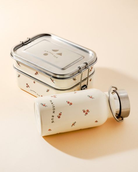 Luna Lunchbox - Pomme - Stainless Steel Bento Box Stainless Steel Bento Box, School Must Haves, Botol Air, Silicone Ring, What In My Bag, Silicone Rings, Kids Lunchbox, Bottle Sizes, Stainless Steel Bottle