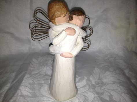 WILLOW TREE Figurine Angel's Embrace Susan Lodi DEMDACO 2002 picclick.com Willow Tree Angels, Willow Tree Figurines, Angel Tree, Willow Tree, Guardian Angel, Garden Sculpture, Figurines, Let Me, Unique Items Products