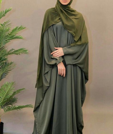 Colour Abaya Designs Dubai, Coloured Abaya Designs, Abaya Fashion 2023, Closed Abaya Designs, Hijab Abaya Style, Stylish Abaya Designs Dubai, Simple Abaya Designs Muslim, Abaya Designs Latest Simple, Elegant Abaya Designs