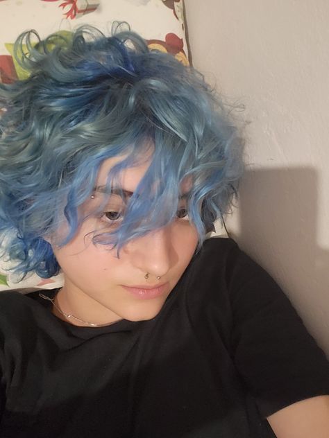 Blue Hair Male Face Claim, Blue Tips Hair Short, Short Fluffy Blue Hair, Bluish Gray Hair, Blue Hair Dye Ideas For Blondes, Blue Punk Outfits Men, Blue Curly Hair Men, Teal Hair Men, Blue Hair Men Aesthetic