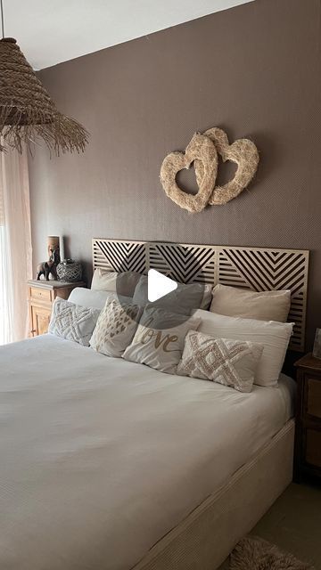 Deco Action, Bedroom Ideas Aesthetic, Cozy Bedroom, Sweet Home, Mural, Bedroom, Home Decor, Instagram, Cosy Bedroom